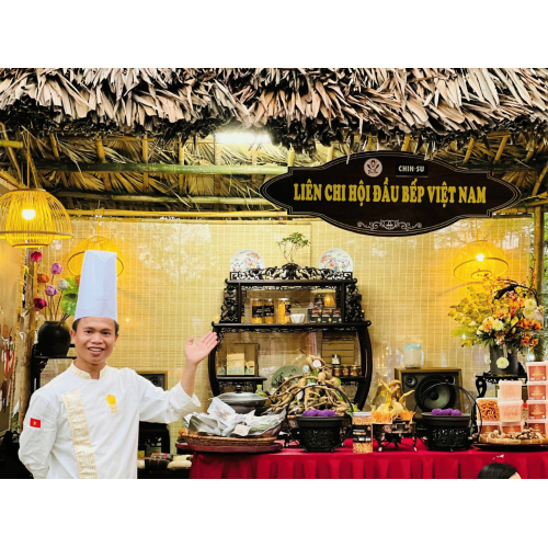 VCF đã tham gia nghi lễ thắp hương dâng lễ vật lên Vua Hùng